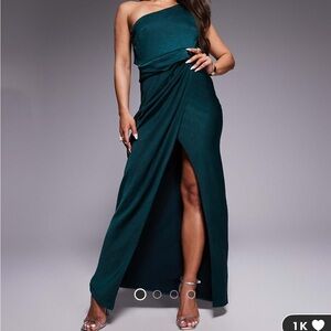 Elegant Green Women's Formal Dress